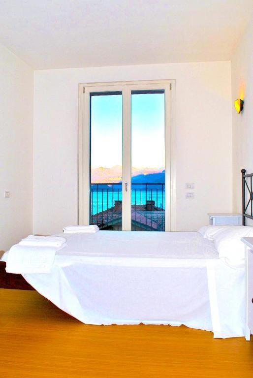 Luxury Penthouse With Big Terrace Argegno Exterior foto